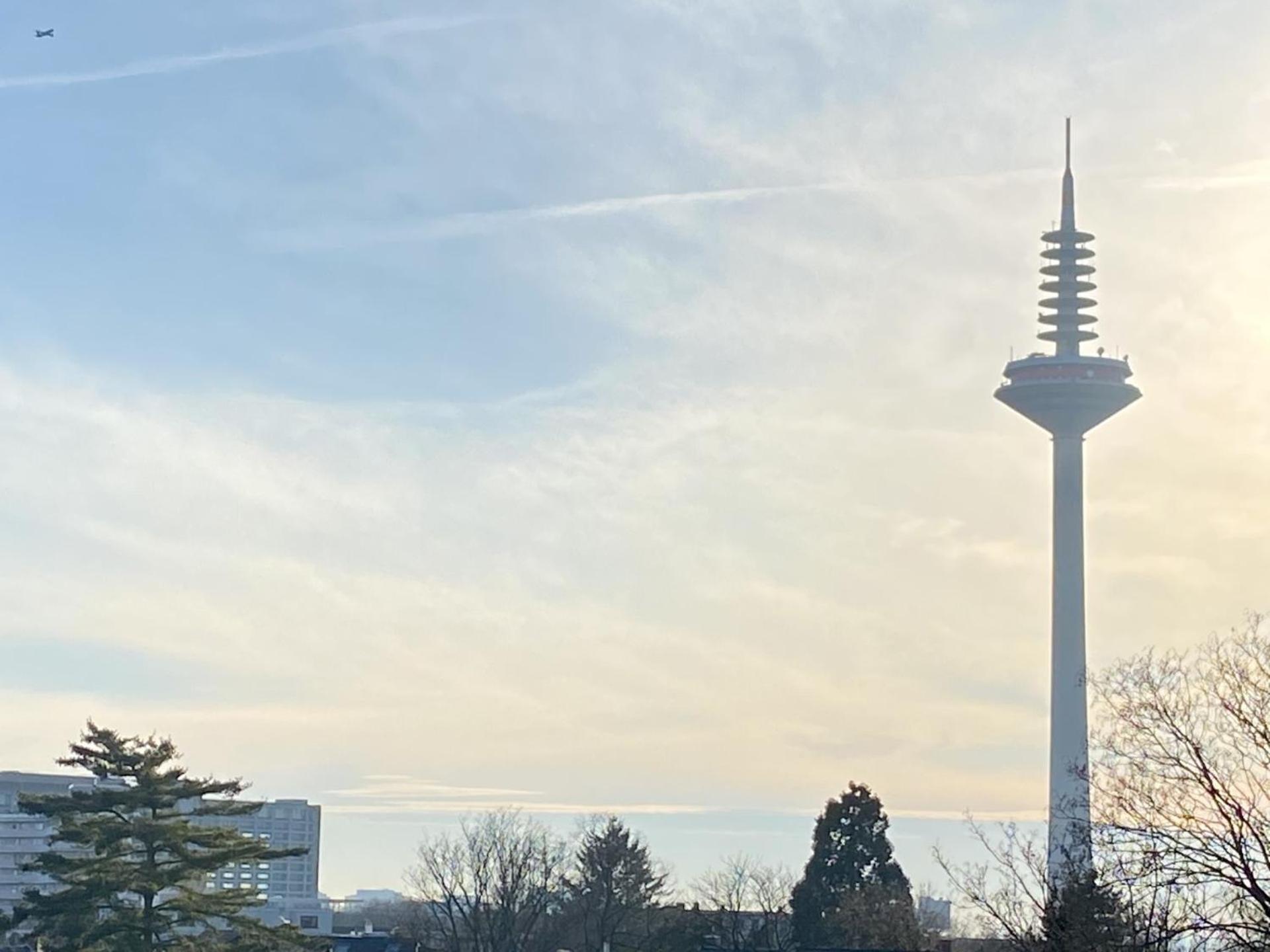 Schoenes Erwachen Im Frankfurter Penthouse Frankfurt am Main Kültér fotó